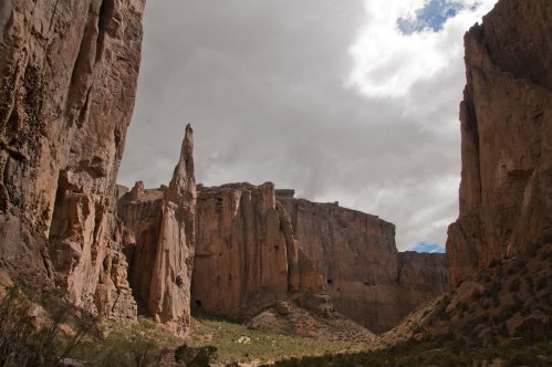 La aguja de la Virgen at the beginning of the 5km long canyon